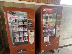 センターハウス自販機2
