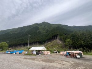 ゴミ捨て場2