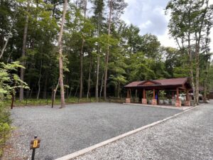 広めのオートキャンプサイト“東屋”1